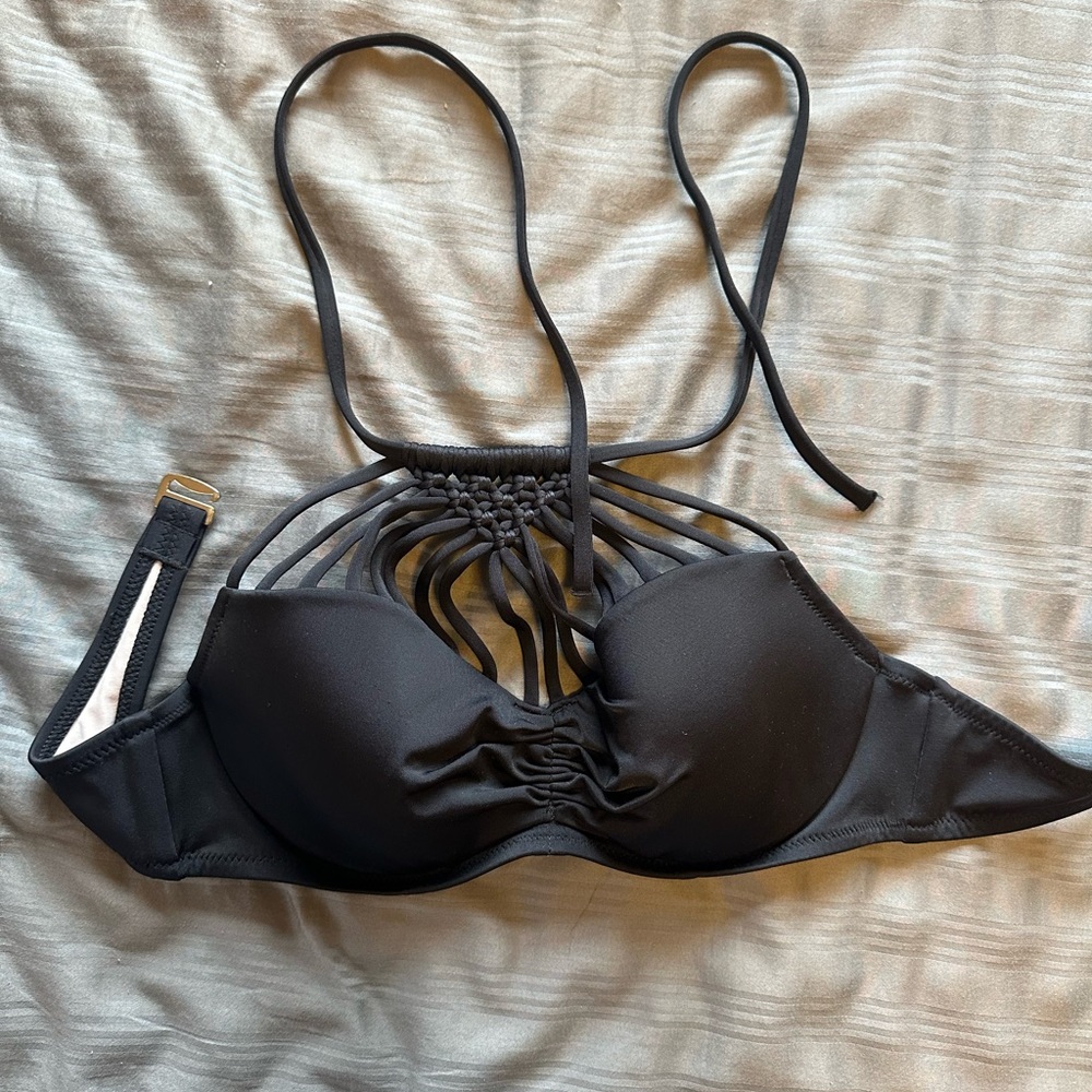 Shade and shore black bikini top